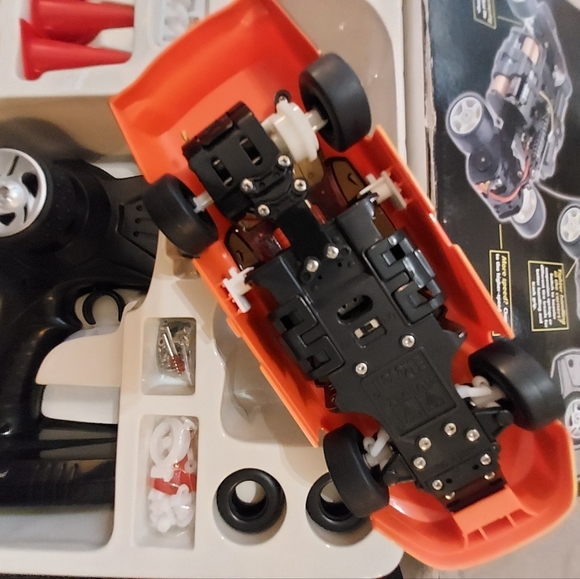 Remote control car - Picture 4 of 4